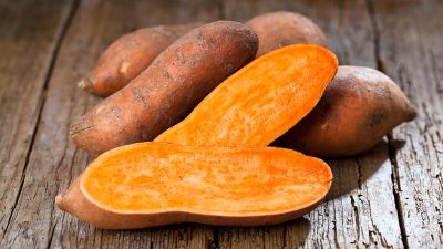Питание от земли: сладкий картофель и его листья