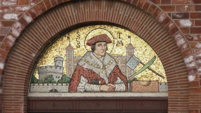 Мозаичный тимпан над дверью церкви в Борнмуте, Великобритания. (Chris Downer/CC BY-SA 2.0)