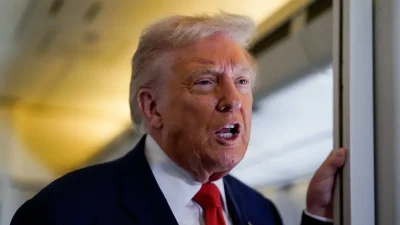 Трамп меняет курс и хочет опубликовать документы Эпштейна