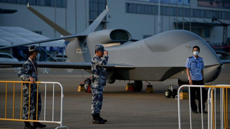 Высотный разведывательный беспилотник WZ-7 ВВС НОАК за день до 13-й Китайской международной авиационно-космической выставки в Чжухае, провинция Гуандун на юге Китая, 27 сентября 2021 года. (Noel Celis/AFP via Getty Images)