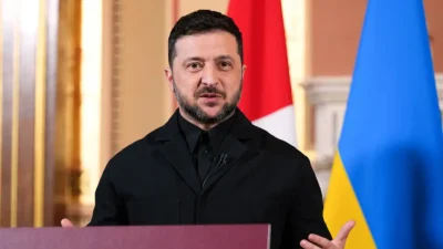 Президент Украины Владимир Зеленский выступает перед СМИ после встречи «коалиции желающих» в Лондоне, Англия, 24 октября 2025 года. (Kirsty Wigglesworth - WPA Pool/Getty Images)