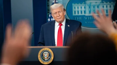 Сделка Трампа: США получат Гренландию навсегда и бесплатно