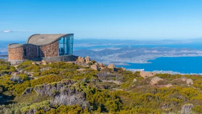 С обзорной площадки Pinnacle Shelter, расположенной недалеко от вершины горы Веллингтон, полуостров Тасман.