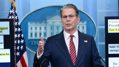 Бессент: США не планируют продлевать отказ от санкций на нефть Ирана и России