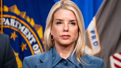 Трамп уволил генерального прокурора США Пэм Бонди