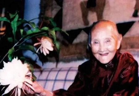 6 марта 2003 года Ван Шучжэнь умерла в Нью-Йорке в возрасте 106 лет. На её похоронах присутствовали тысячи людей, в том числе множество полицейских.